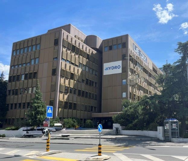 Das Gebäude Le Dix in Sitten, in dem sich das neue Büro von Workswell befindet